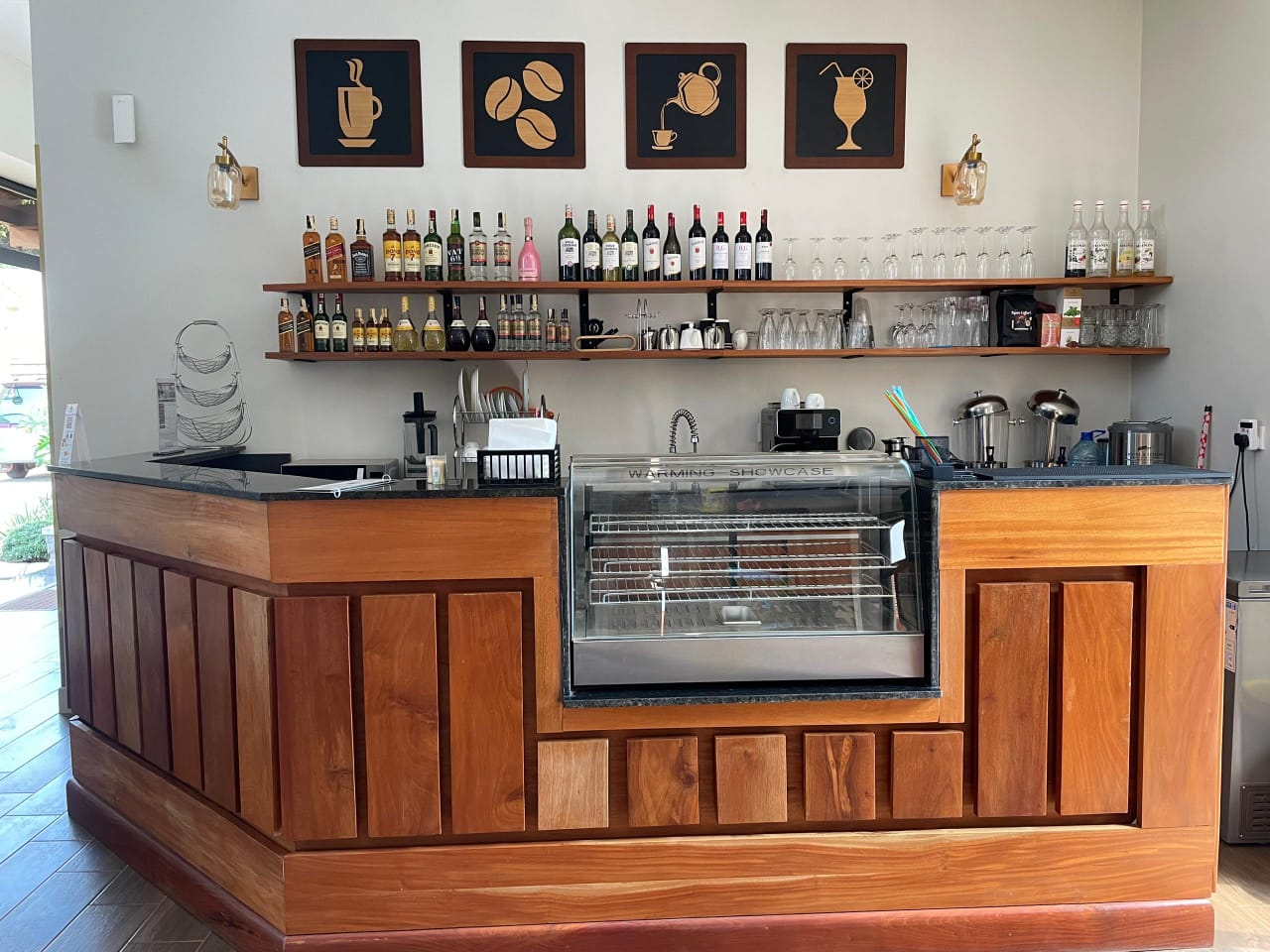 Modern Bar 